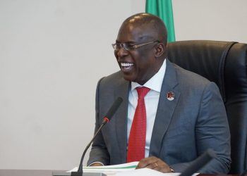Nigeria, Equatorial Guinea sign deal to fight piracy, boost petroleum trade