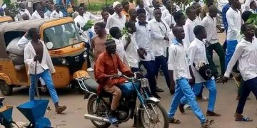 Secondary school students protest against separation of male from female pupils in Bauchi State colleges.