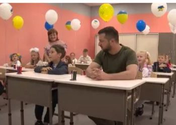 Ukrainian kids go back to school- with bunkers at the ready