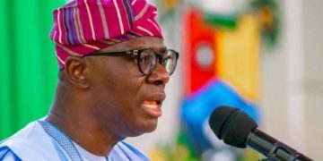 Lagos State slashes tuition fee in varsities