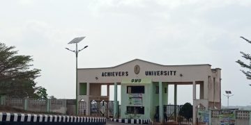 Nigerian University to establish aviation college, give engineering students scholarship